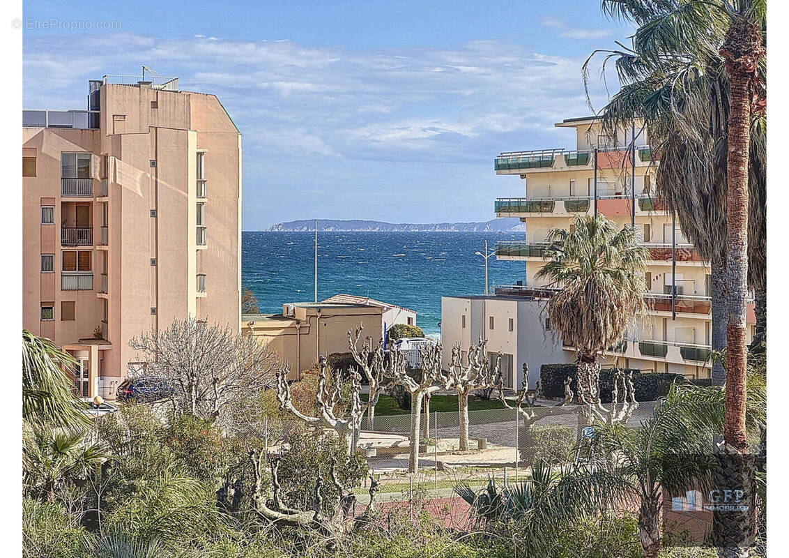 Photo 1 - Appartement à LE LAVANDOU