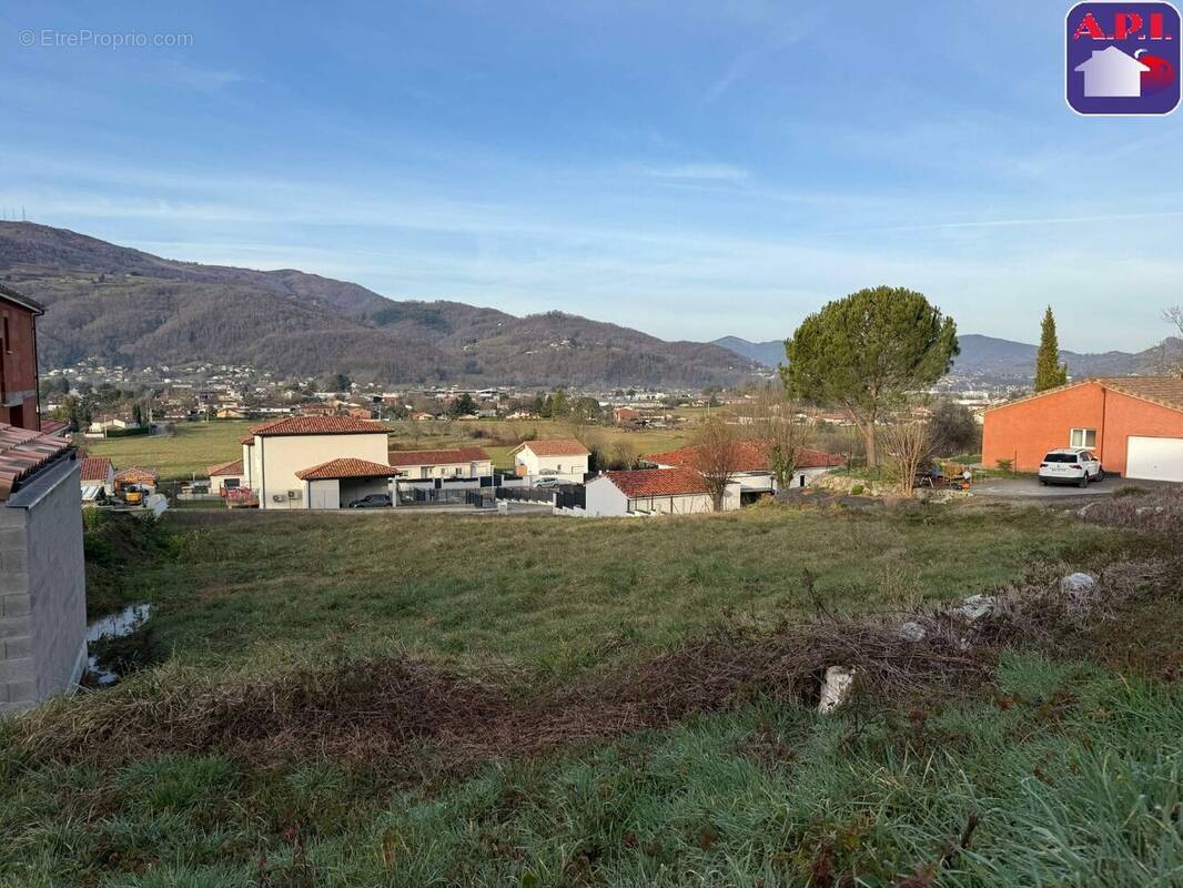 Terrain à FOIX