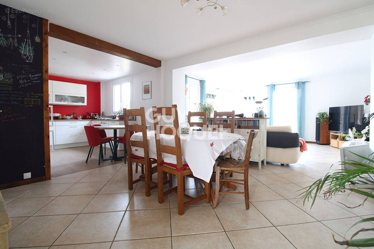 Maison à BRIE-COMTE-ROBERT