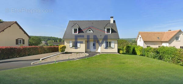 Maison à NEUFCHATEL-EN-BRAY