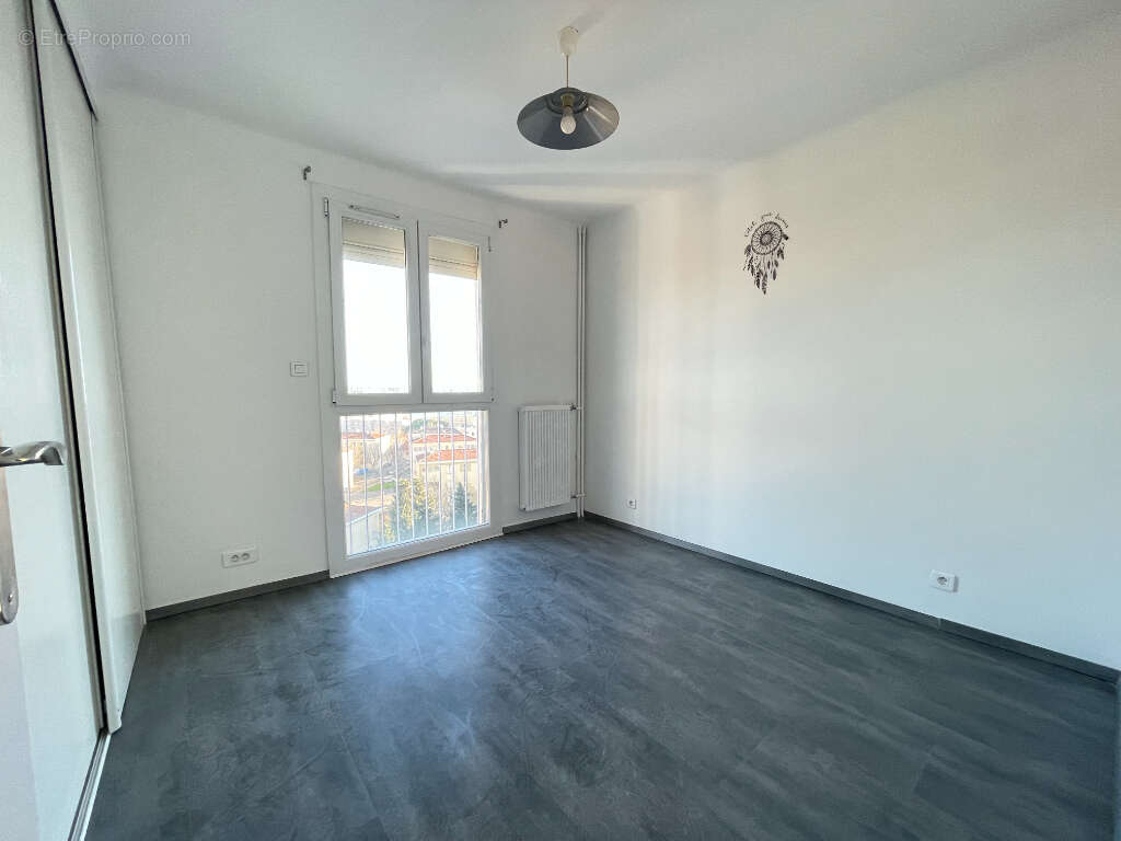Appartement à PORT-DE-BOUC
