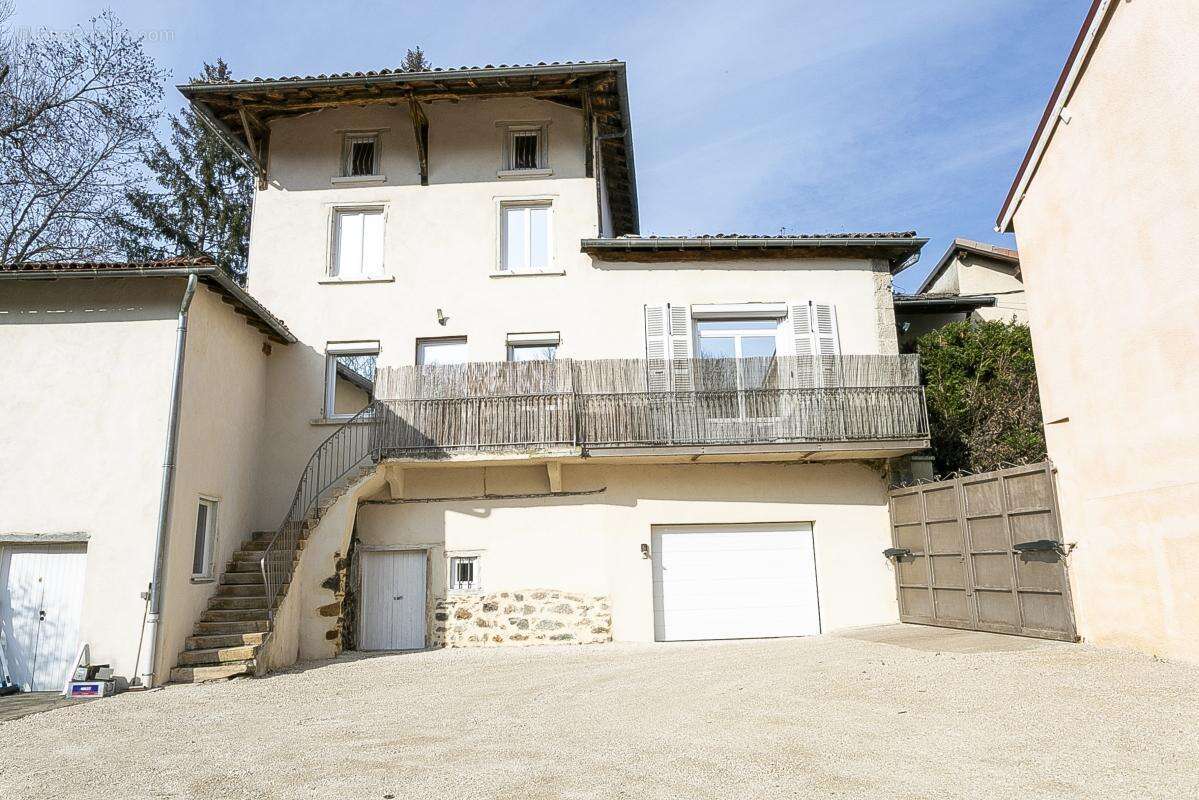 Maison à LE PERREON