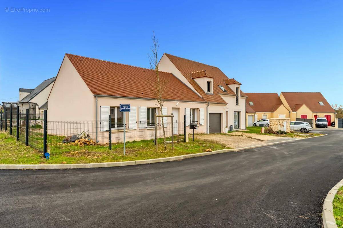 Maison à PRUNAY-EN-YVELINES