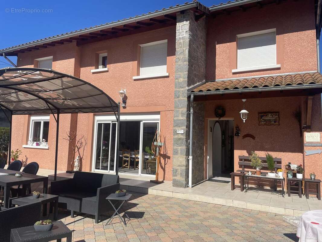 Photo 1 - Maison à AMPLEPUIS