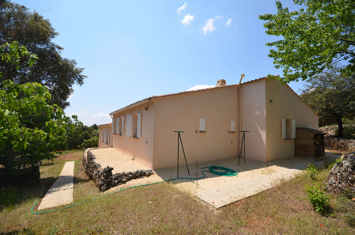 Maison à SILLANS-LA-CASCADE