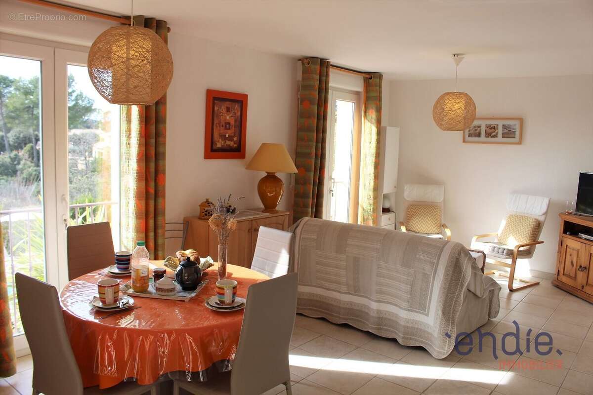 Maison à LORGUES