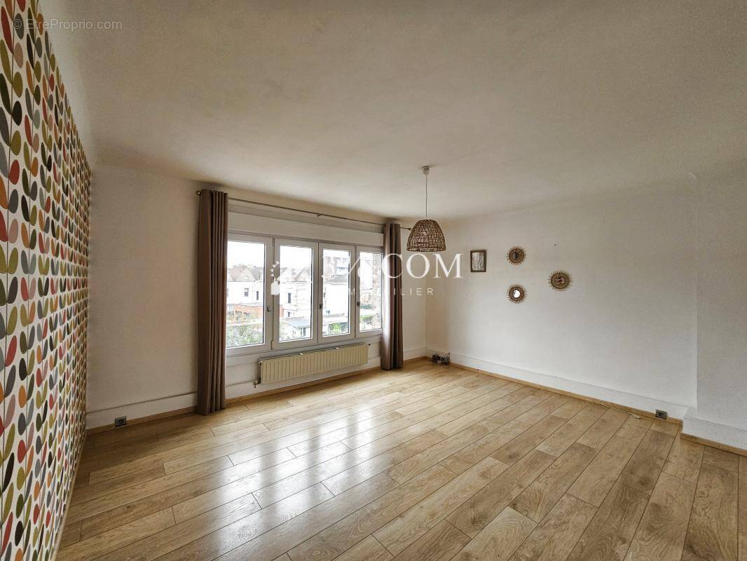 Appartement à LA MADELEINE