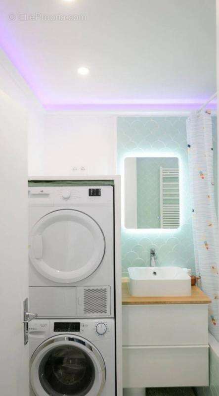 Appartement à PARIS-19E
