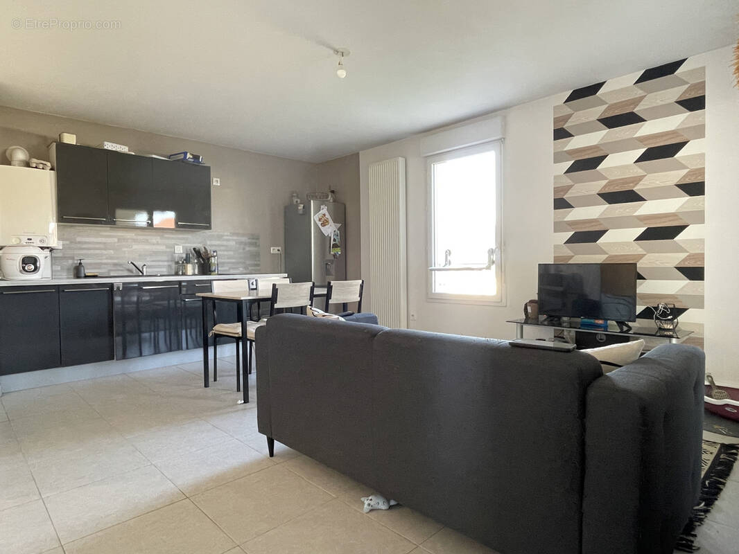 Appartement à BOVES