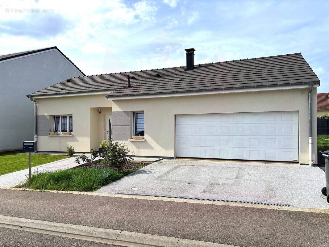 Maison à BRIEY