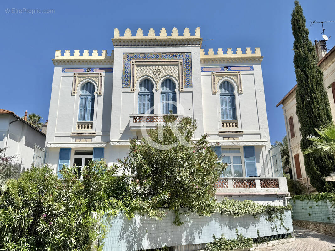 Appartement à HYERES