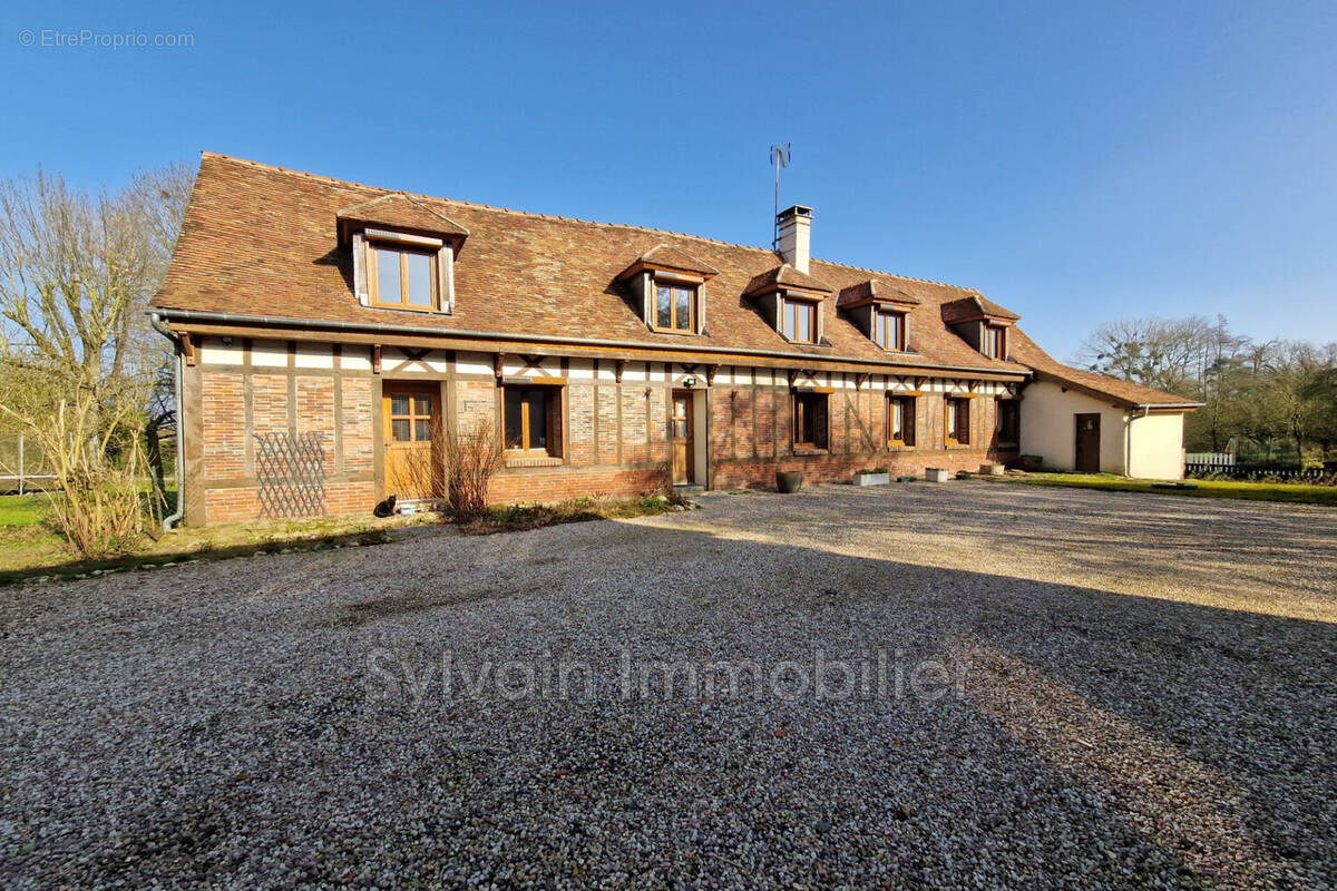 Maison à SAINT-AUBIN-EN-BRAY
