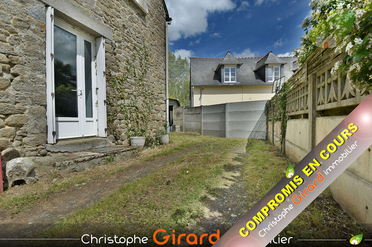 Maison à MINIAC-MORVAN