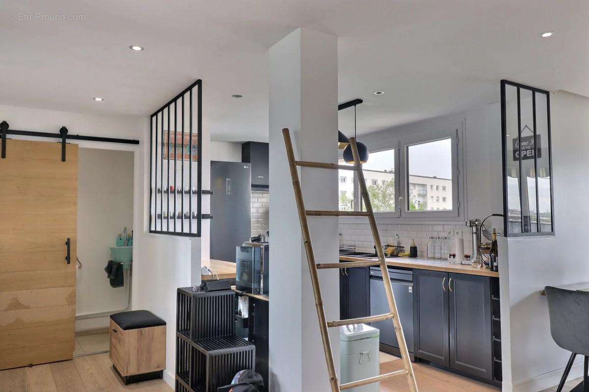 Appartement à SAINT-MAUR-DES-FOSSES