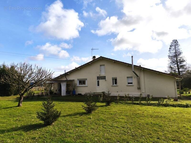 Maison à AIRE-SUR-L&#039;ADOUR
