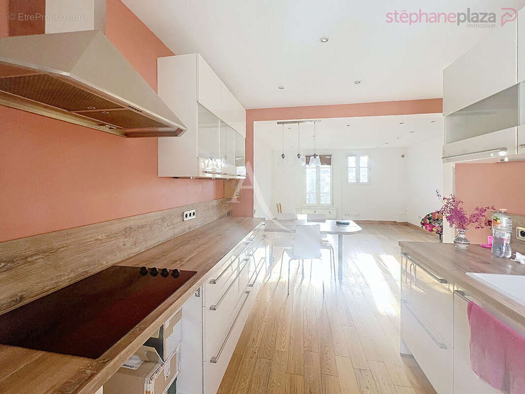 Appartement à SURESNES
