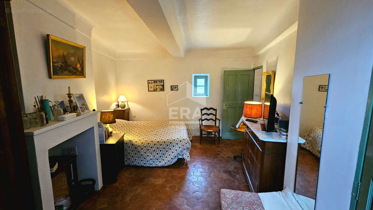 Maison à COURSEGOULES