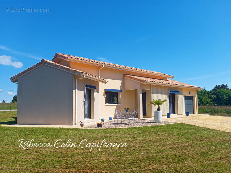 Maison à ROUFFIGNAC-SAINT-CERNIN-DE-REILHAC