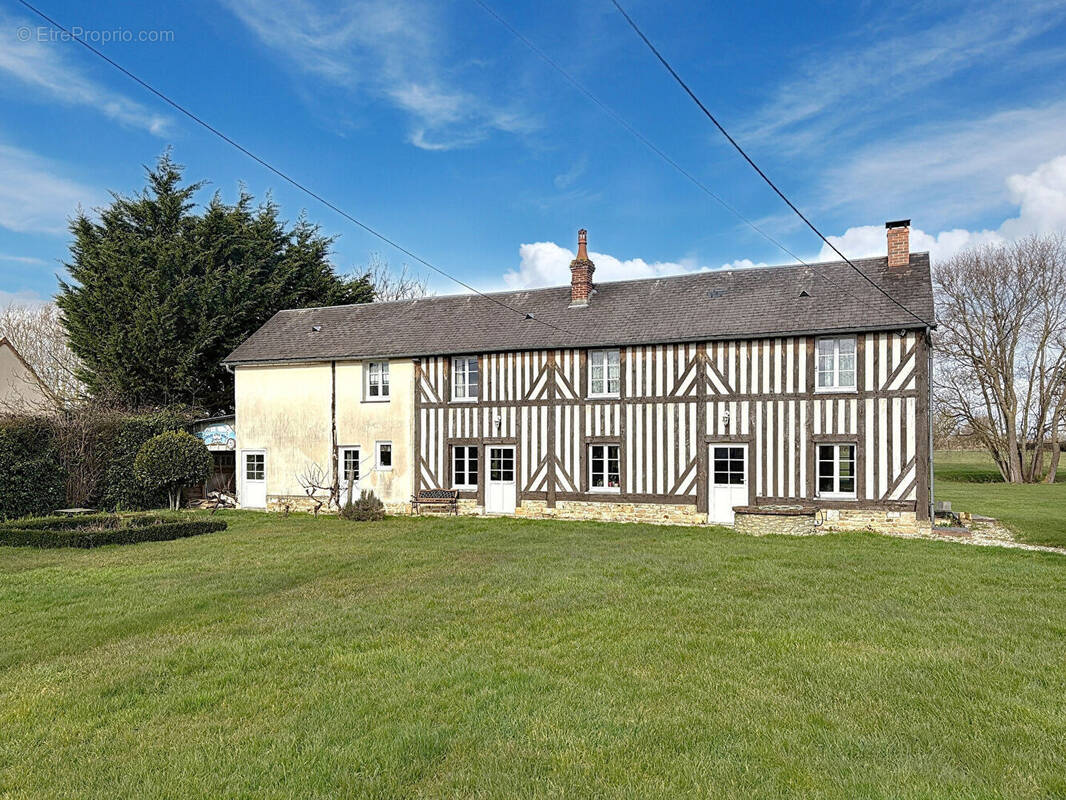 Maison à BEUVRON-EN-AUGE