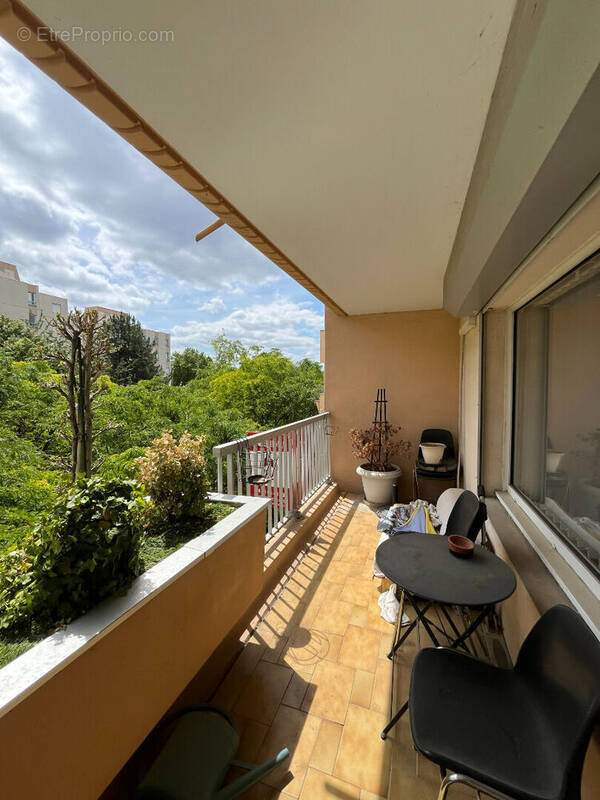 Appartement à LYON-8E