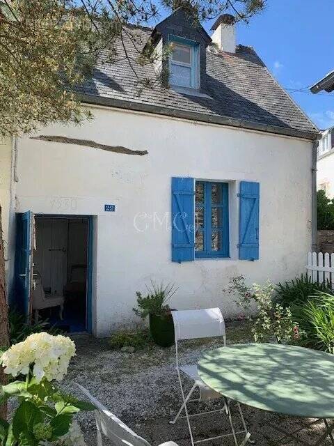 Maison à LOCQUIREC