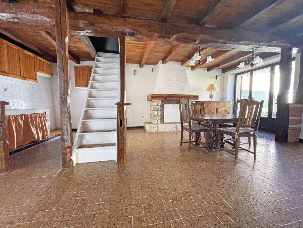 Maison à SOURZAC