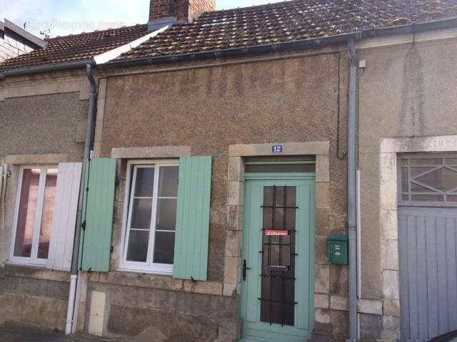 Maison à CHARENTON-DU-CHER
