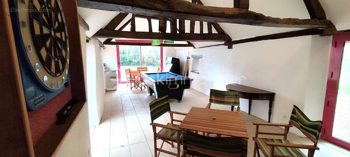 Maison à COMBOURTILLE
