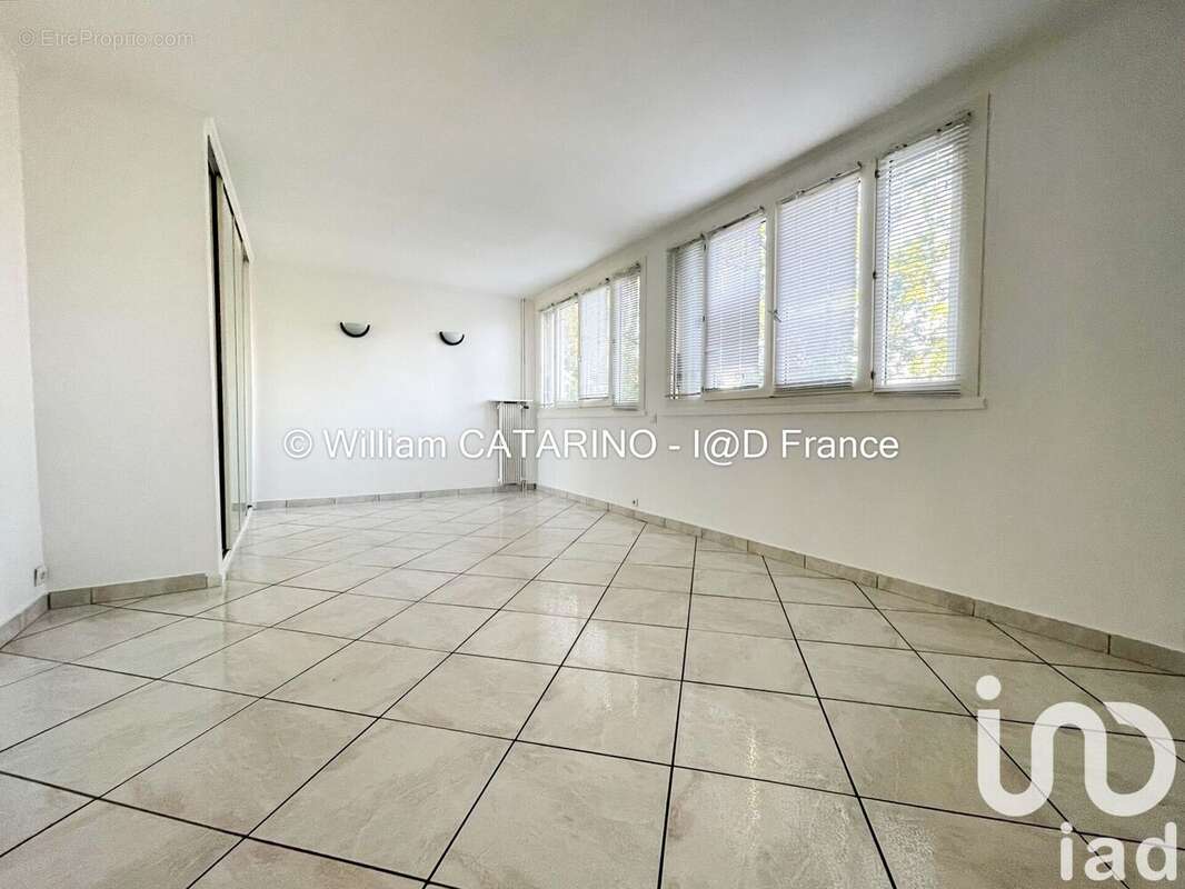 Photo 4 - Appartement à SAINT-GERMAIN-LES-ARPAJON