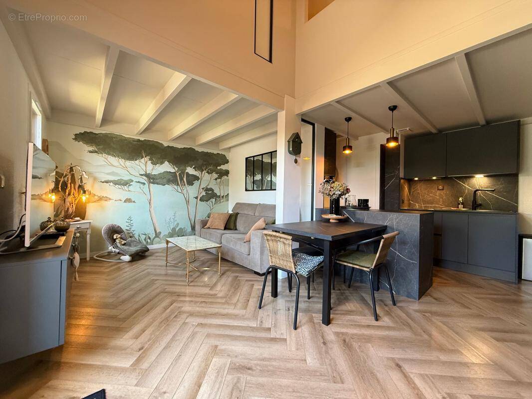 Appartement à VAUX-SUR-MER