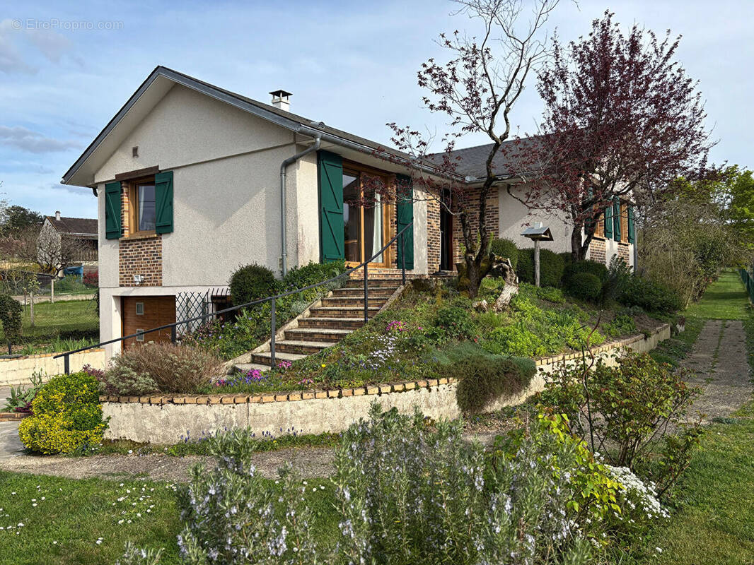 Maison à POUGUES-LES-EAUX