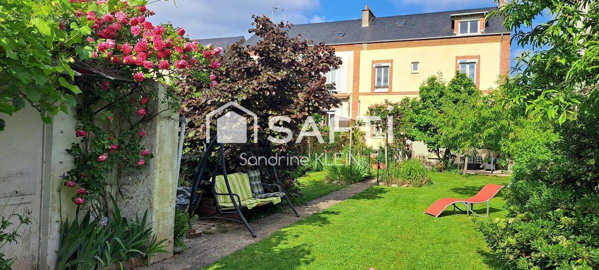 Photo 1 - Maison à SAINT-PIERRE-LES-NEMOURS