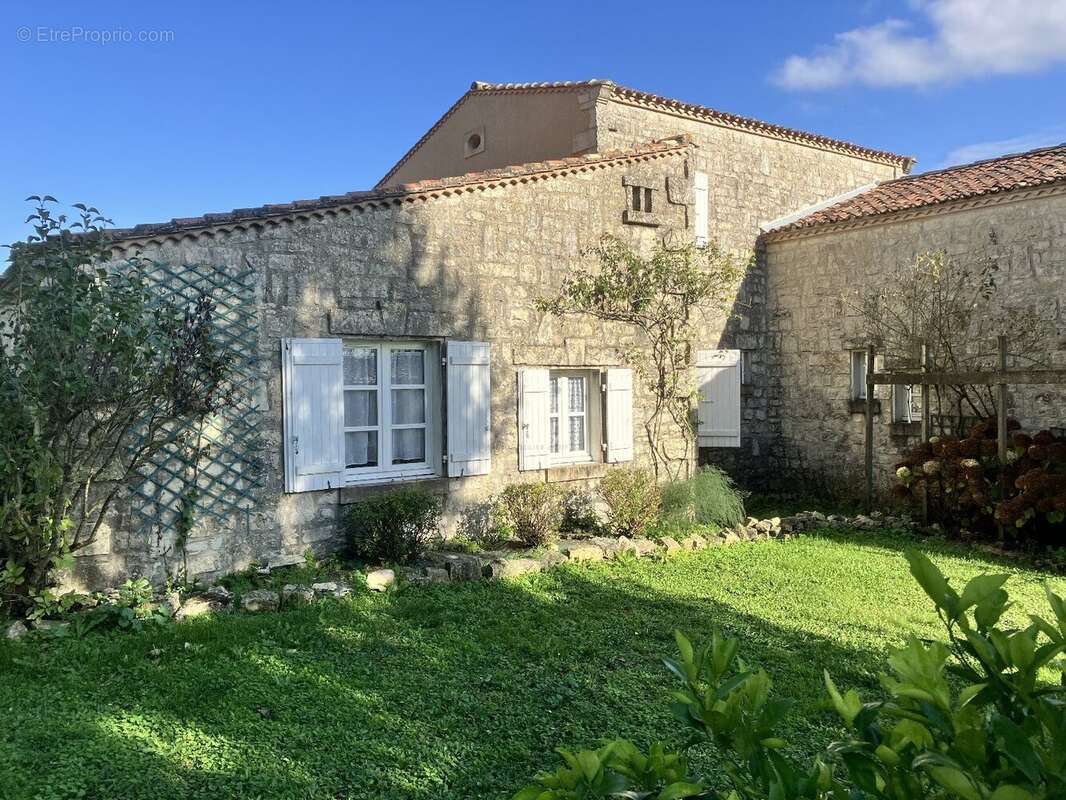 Maison à ROUILLAC