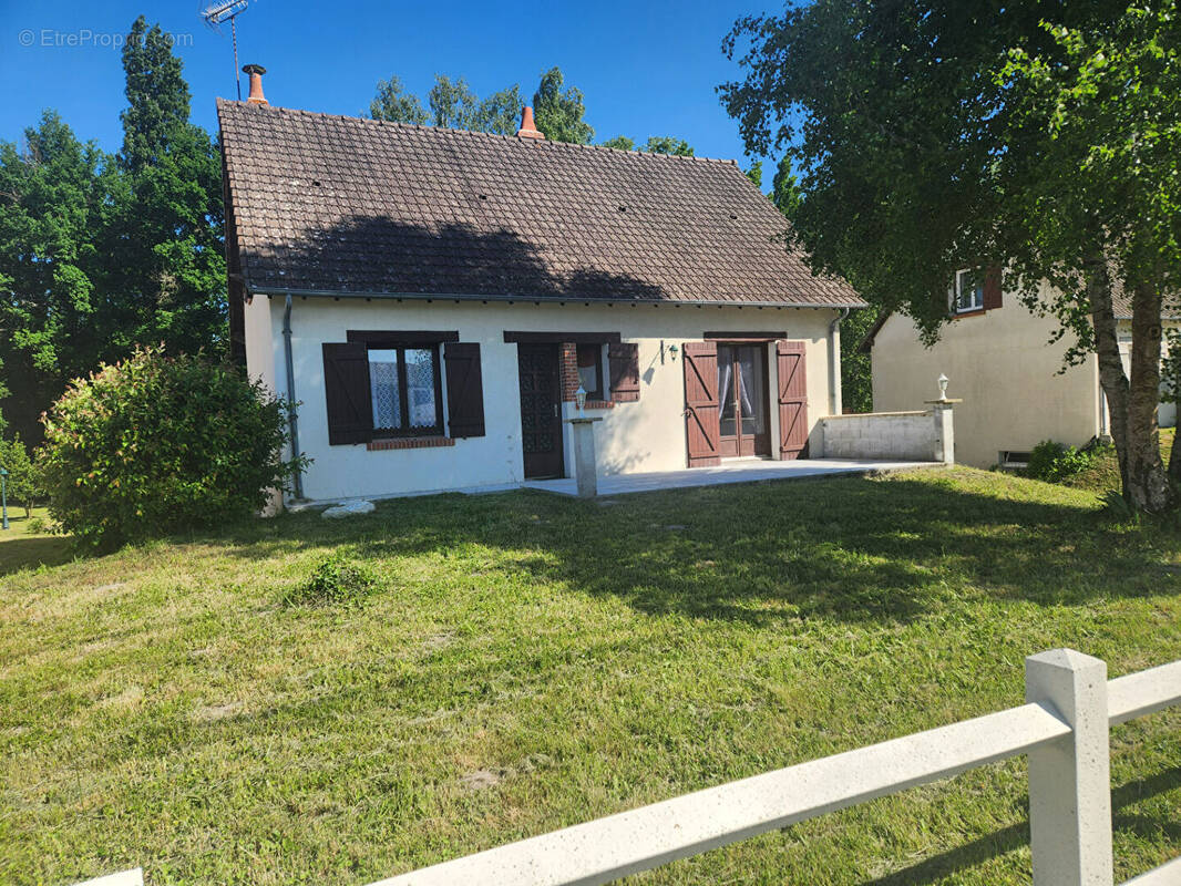 Maison à COURMEMIN