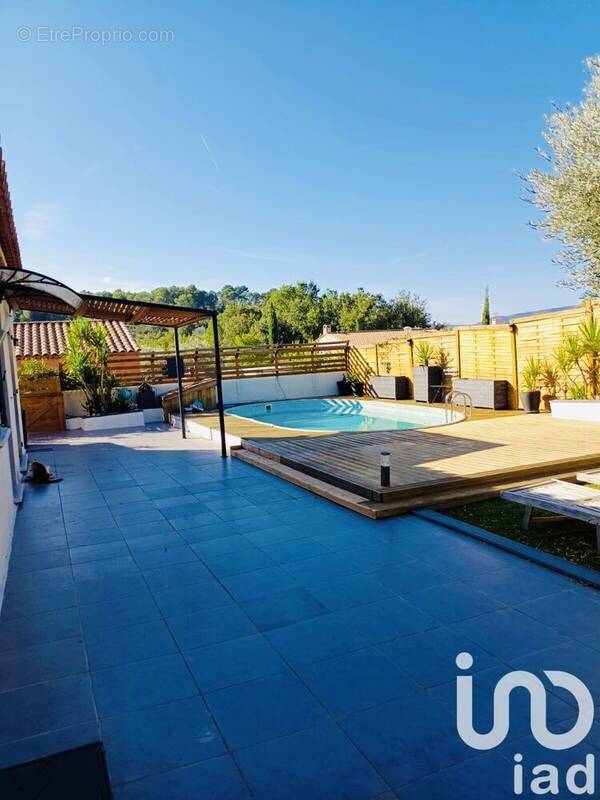Photo 1 - Maison à SEILLONS-SOURCE-D&#039;ARGENS