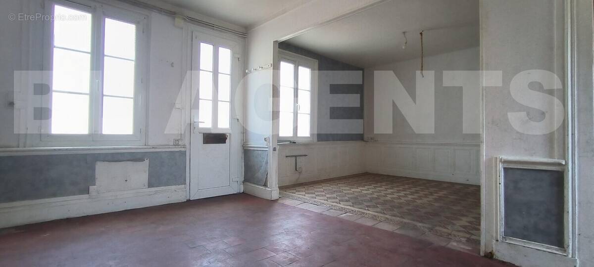1748072849287 - Maison à CREVECOEUR-EN-AUGE