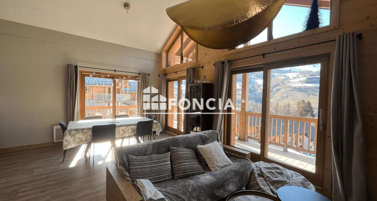 Maison à LES AVANCHERS-VALMOREL
