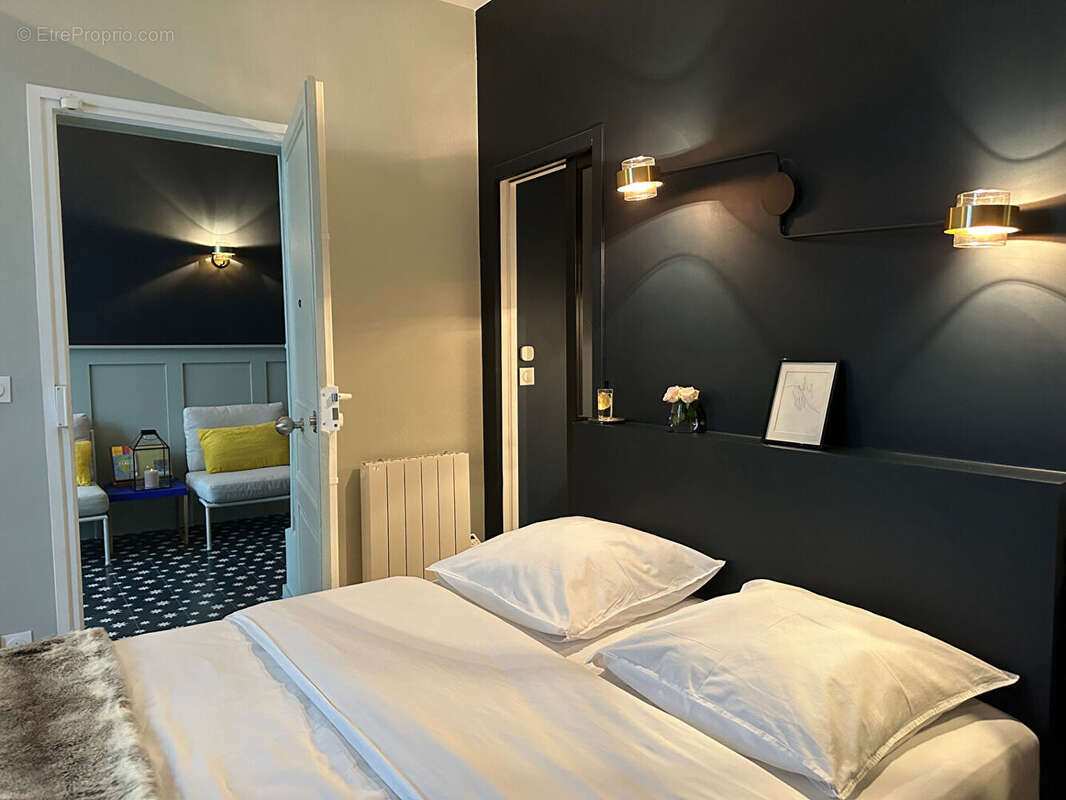 Maison à PARIS-10E