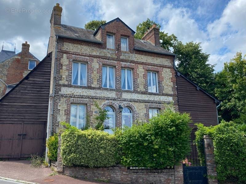 Maison à BEAUMONT-EN-AUGE