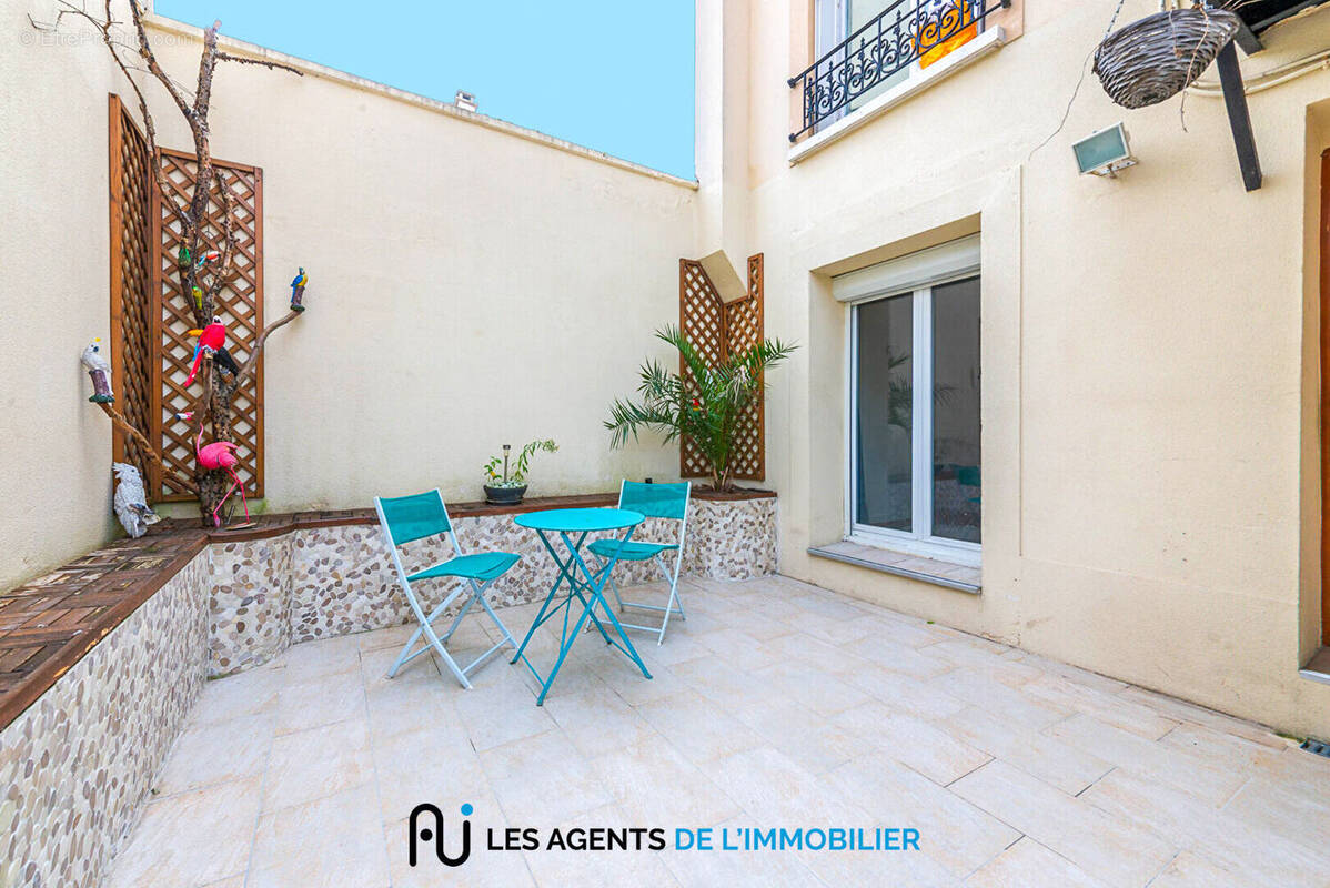 Appartement à NANTERRE