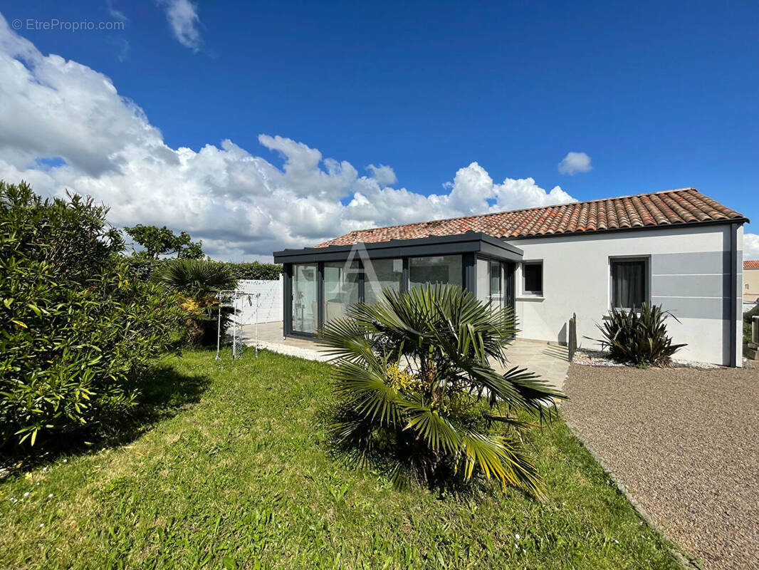 Maison à ANGLES