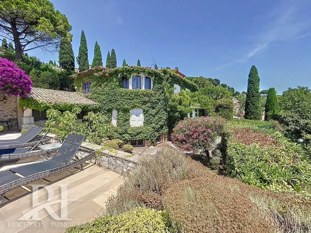 Maison à MOUGINS