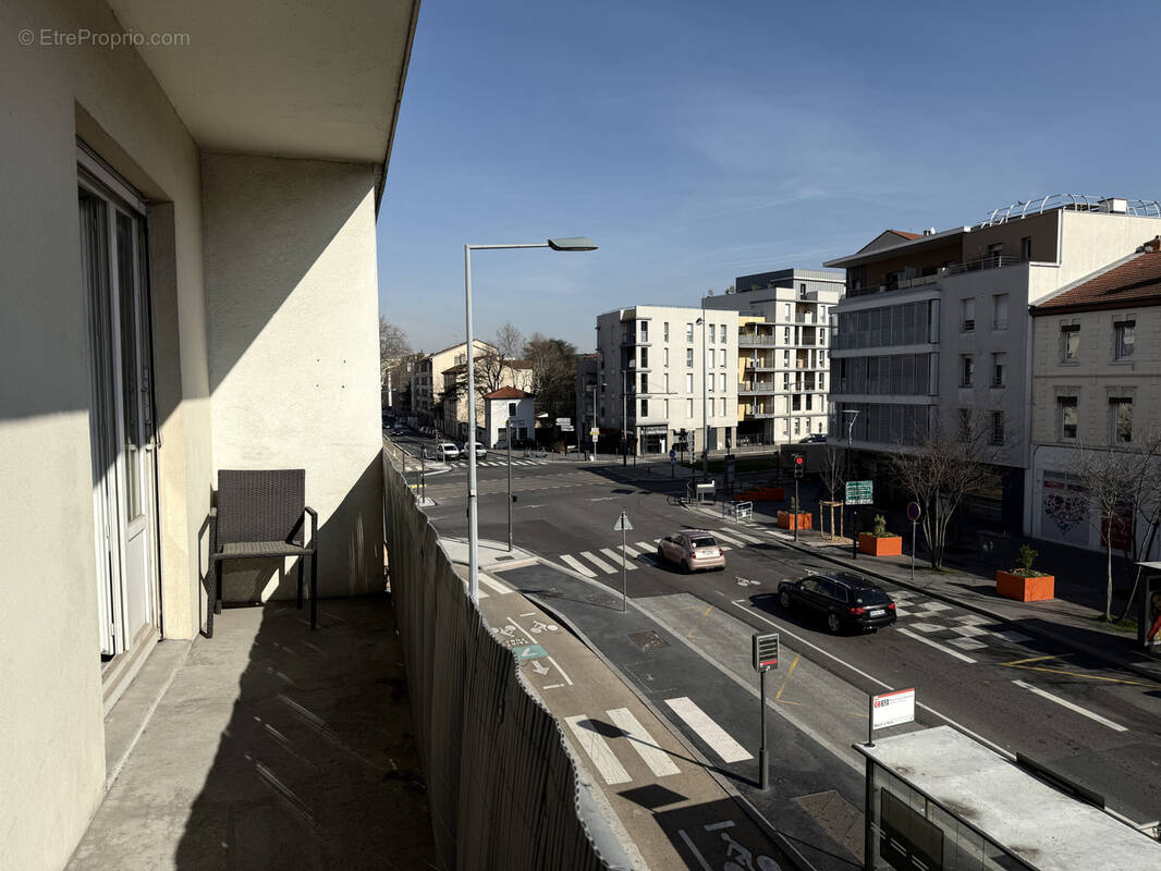 Appartement à LYON-8E