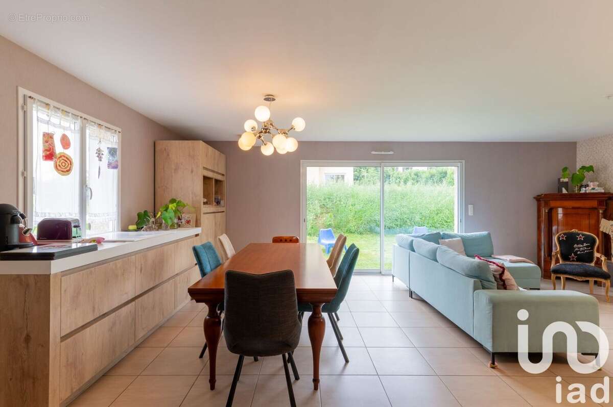 Photo 2 - Maison à LUCENAY