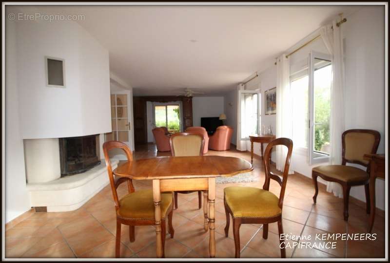 Maison à LORGUES