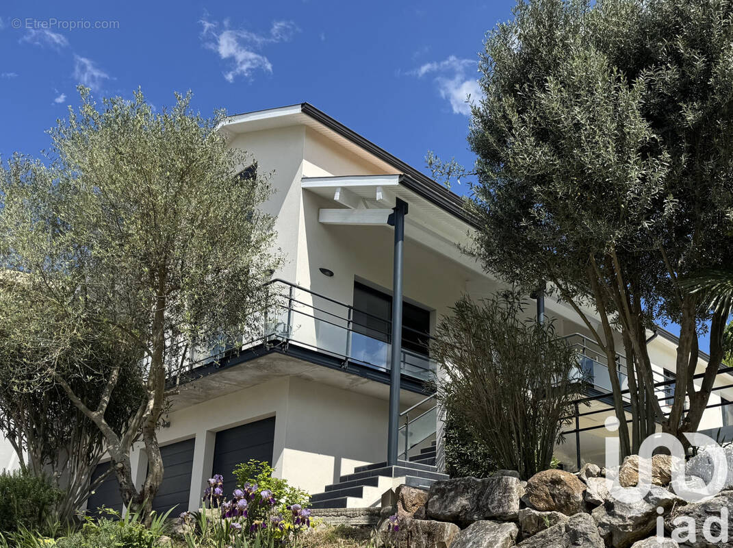 Photo 1 - Maison à LACROIX-FALGARDE