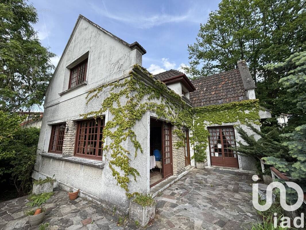 Photo 1 - Maison à LE PLESSIS-TREVISE