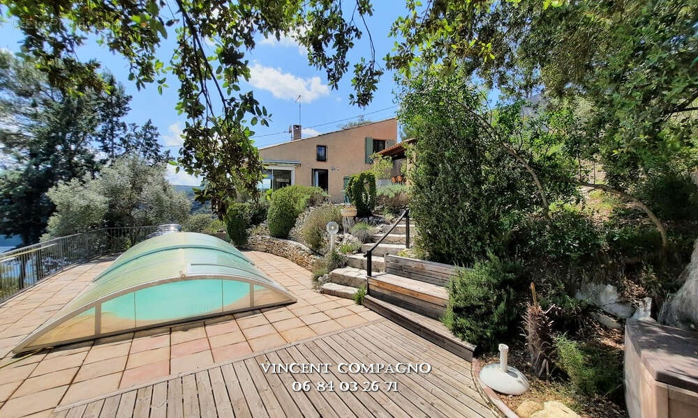 Maison à ESPARRON-DE-VERDON