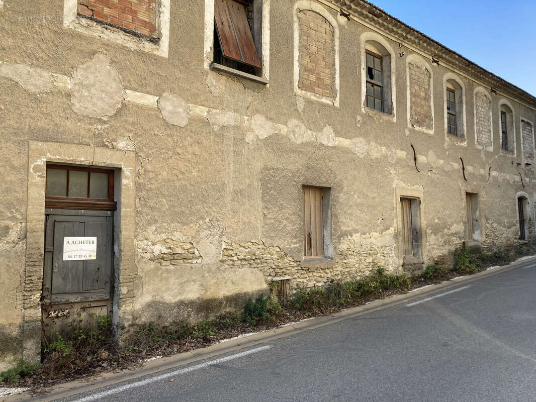 Appartement à FONTAINE-DE-VAUCLUSE
