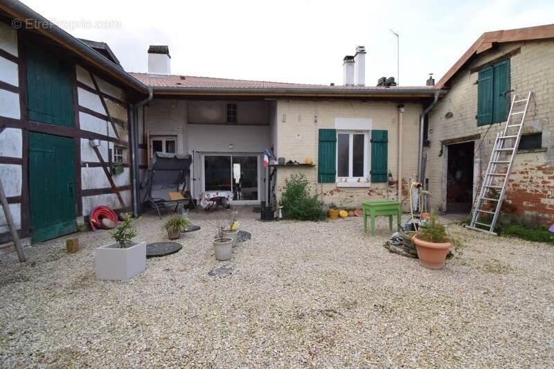 Maison à NETTANCOURT
